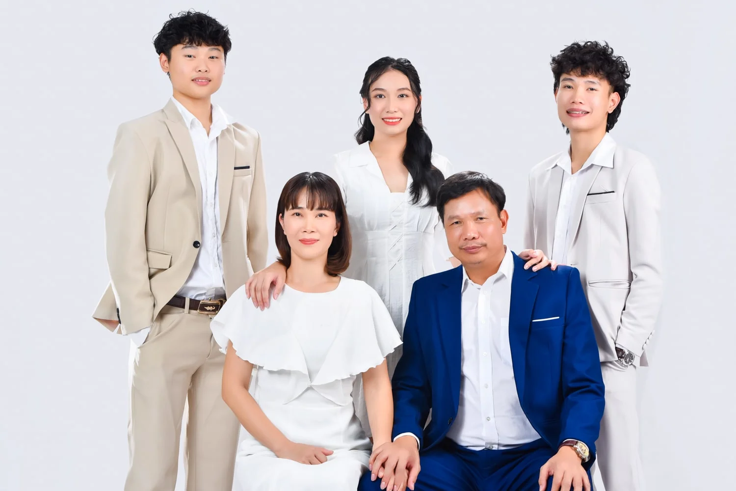 Giá chụp ảnh Tết tại Hà Nội rẻ với 10 Studio sau