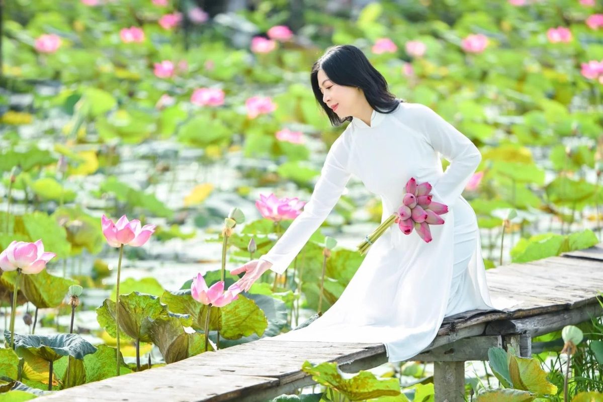 Concept lưu giữ thanh xuân với áo dài đẹp