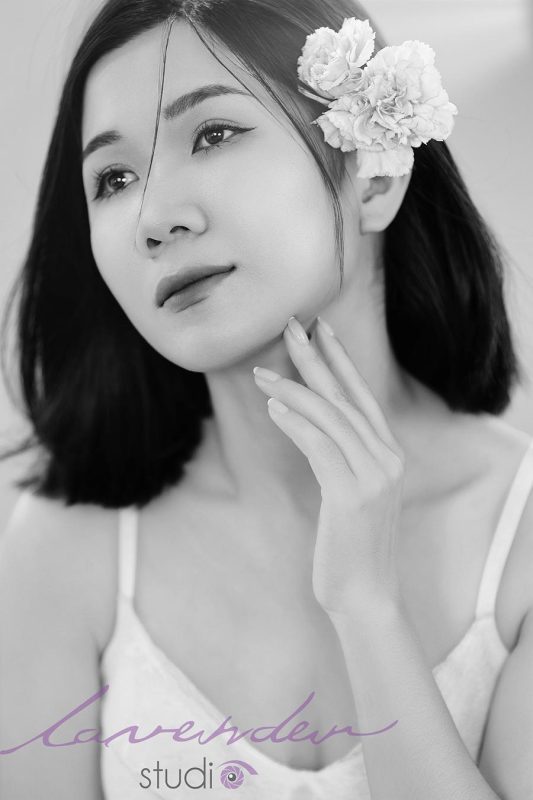 Concept chụp ảnh thanh xuân phong cách đen trắng hoài cổ