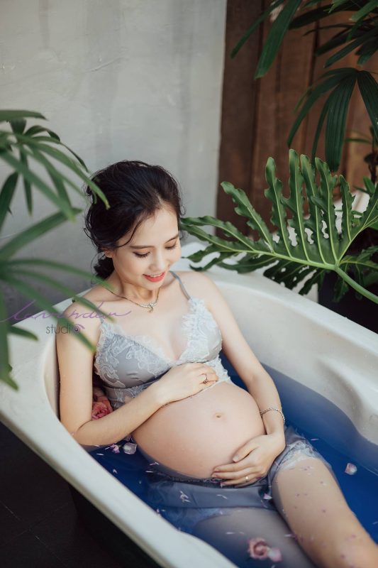 Dịch vụ chụp ảnh tại nhà đẹp và rẻ cho mẹ bầu