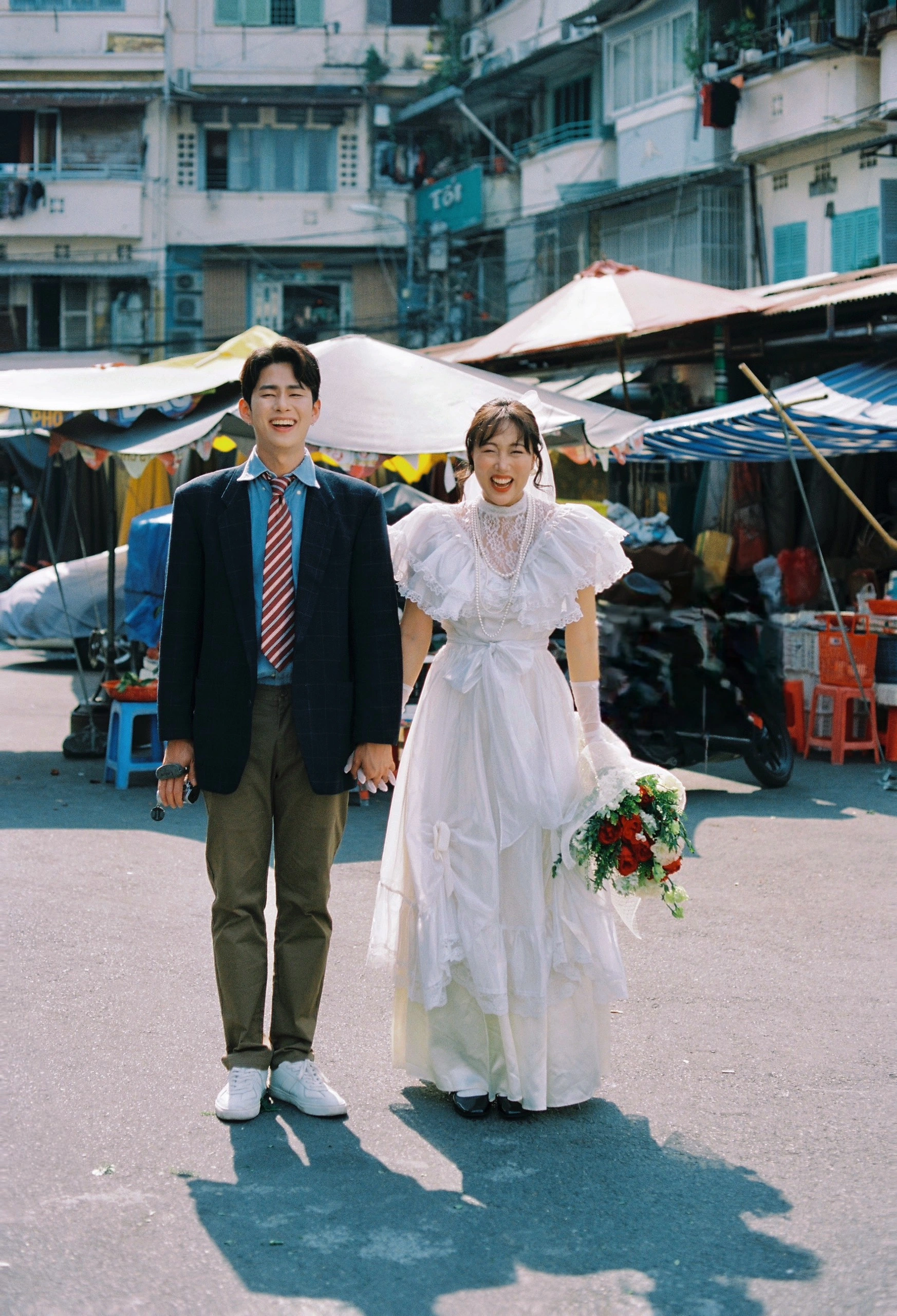 10 địa điểm chụp hình couple Tết tại TP.HCM năm 2025