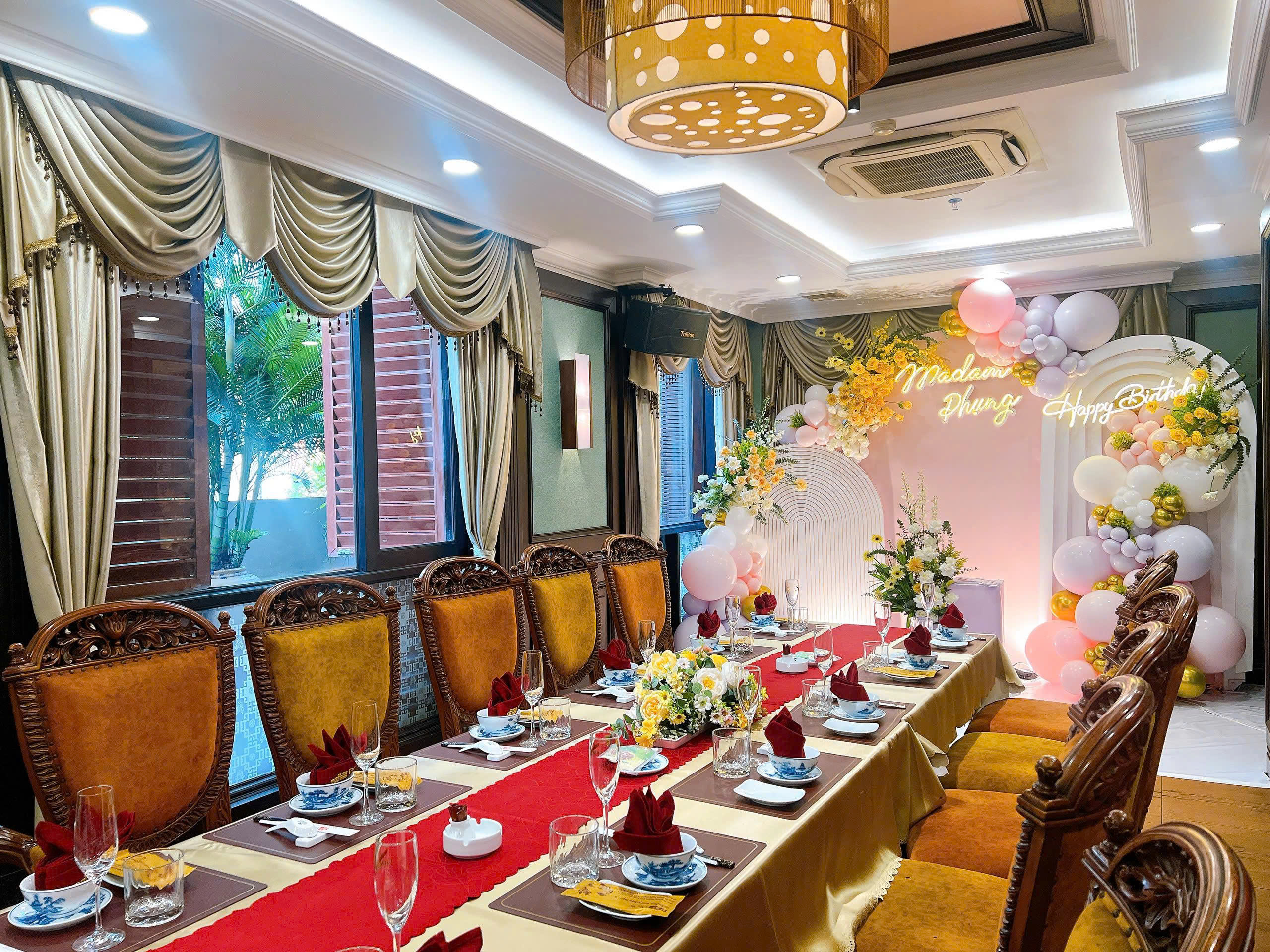 Điểm hẹn ẩm thực cao cấp Phố 79 - Nhà hàng đặt tiệc tại Sài Gòn uy tín