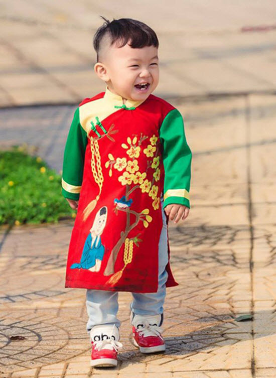 Chụp ảnh áo dài bé trai - Ghi lại những khoảnh khắc đáng nhớ