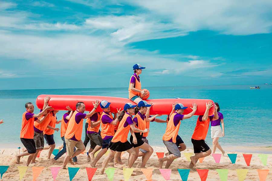 Reviews 10 studio chụp hình teambuilding giá rẻ tại TP.HCM