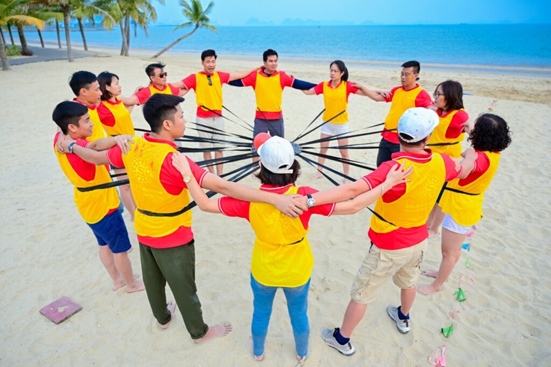 Reviews 10 studio chụp hình teambuilding giá rẻ tại TP.HCM