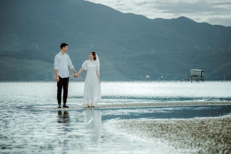 Tìm kiếm 10 dịch vụ thuê thợ chụp hình ở Lăng Cô - Huế chất lượng cao