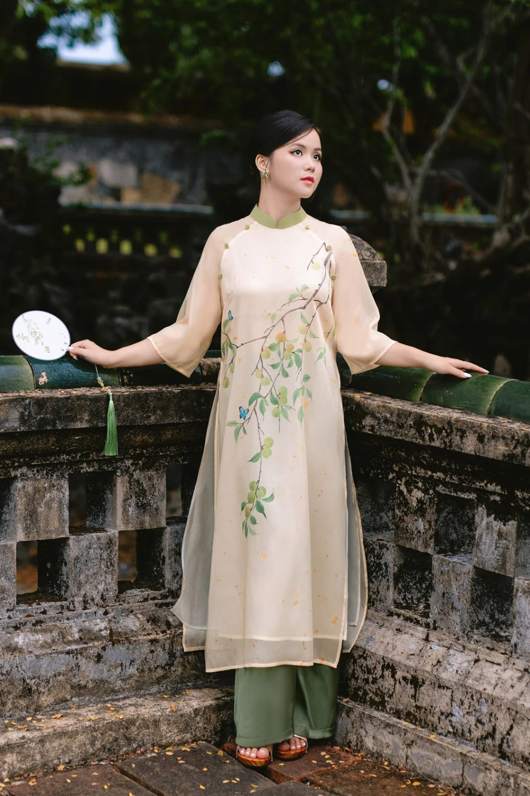 Chân Dung Áo Dài Tết Concept Hiện Đại, Tối Giản đổi mới phong cách năm Bính Ngọ