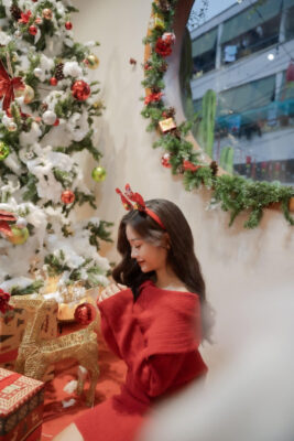 Reviews hot studio chụp ảnh Noel phong cách cổ kính tại Huế