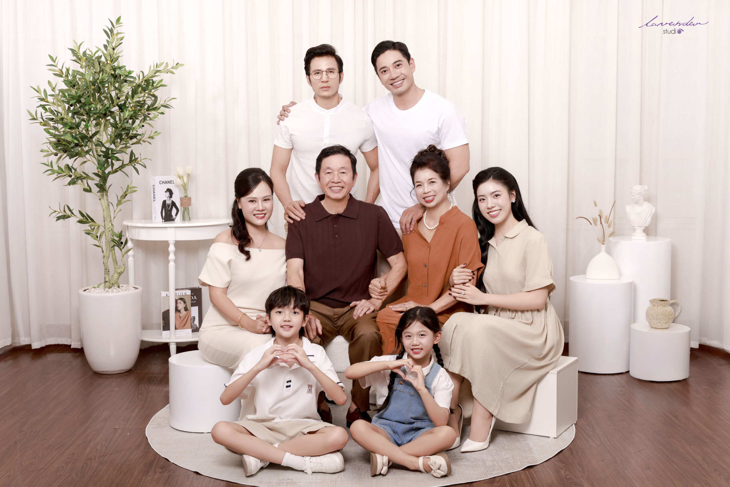 Studio Chụp Hình Gia Đình TPHCM (4) Studio Chụp Hình Gia Đình TPHCM (4)